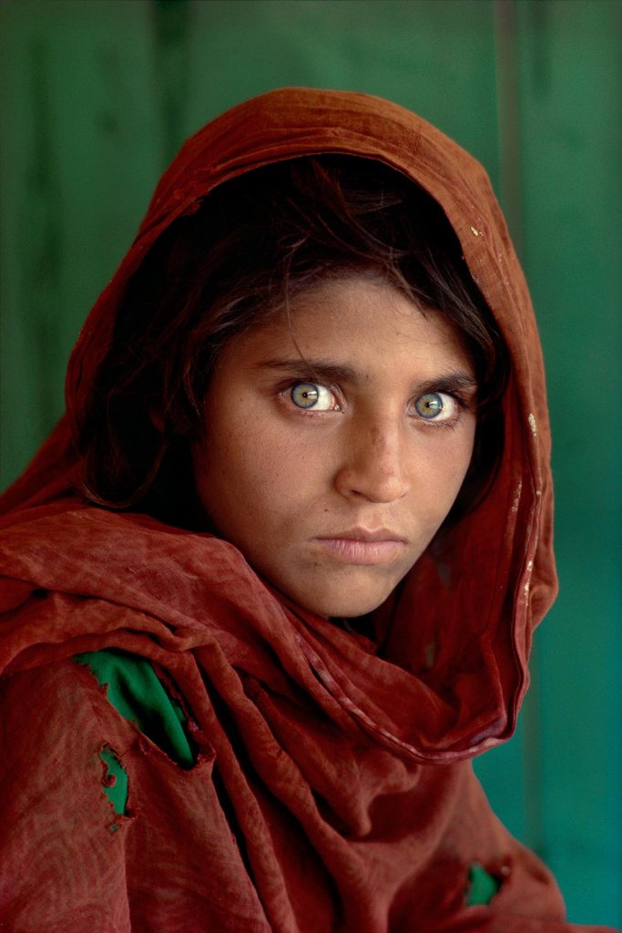 Afghan Girl, Pakistan, 1984, Kodachrome photo by Steve McCurry for National Geographic