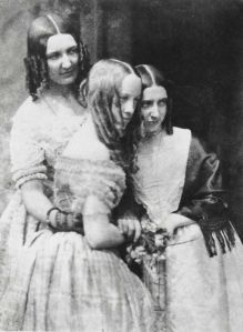 Figure 7:  The Misses Binny and Miss Munro, c1845, Hill & Adamson, Metroploitan Museum of Art, NY